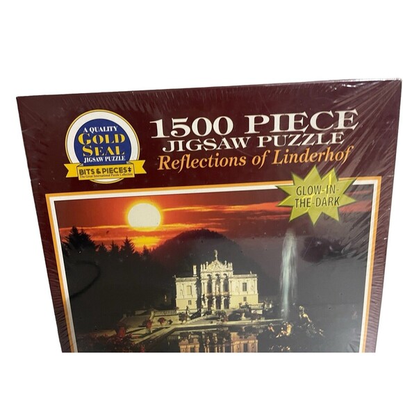 Reflections of Linderhof Castle Bavaria 1500 Piece Glow in Dark Puzzle - Sealed - Picture 8 of 15